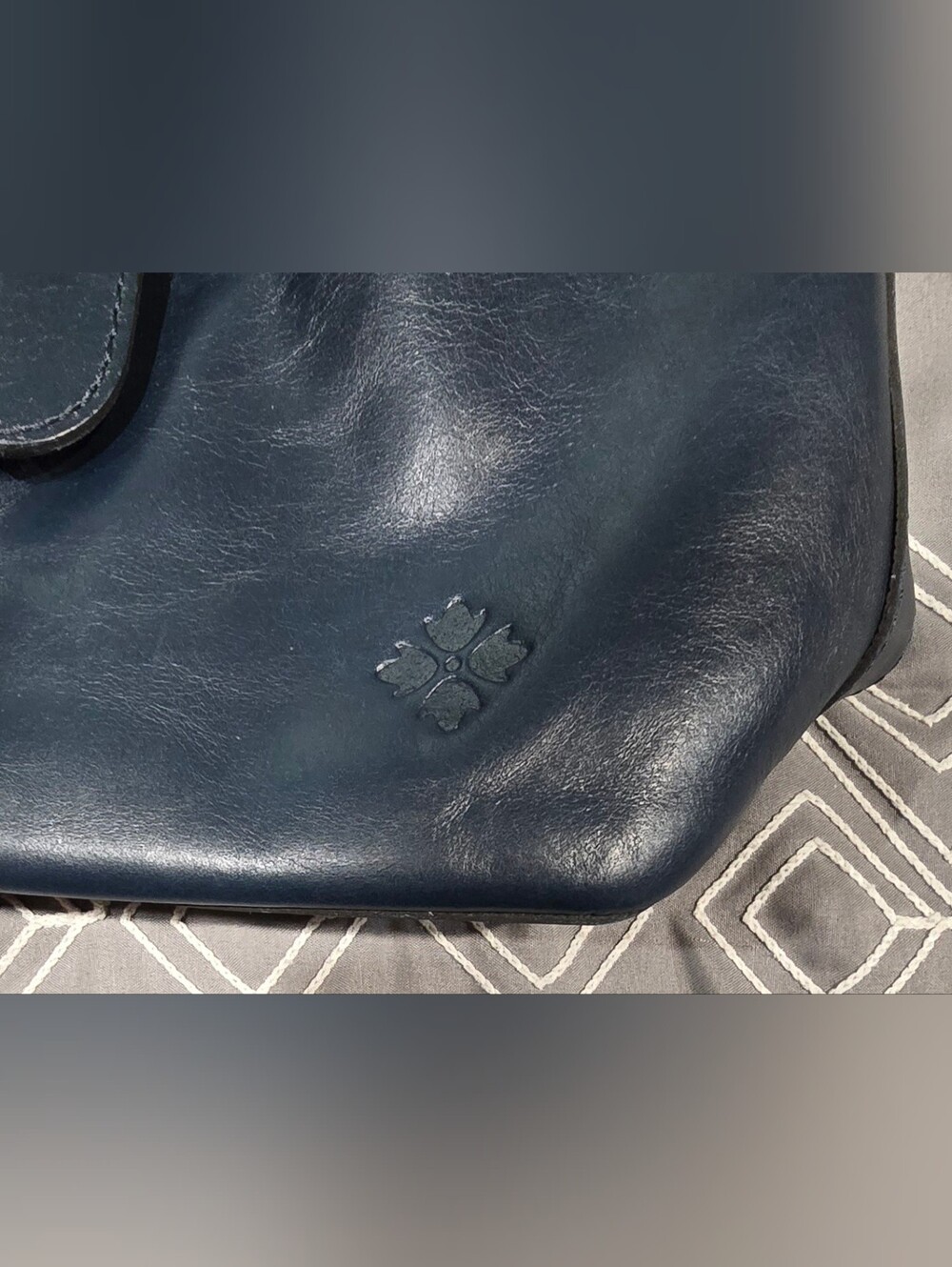 Patricia Nash Irving Bucket Bag - Picture 2 of 13